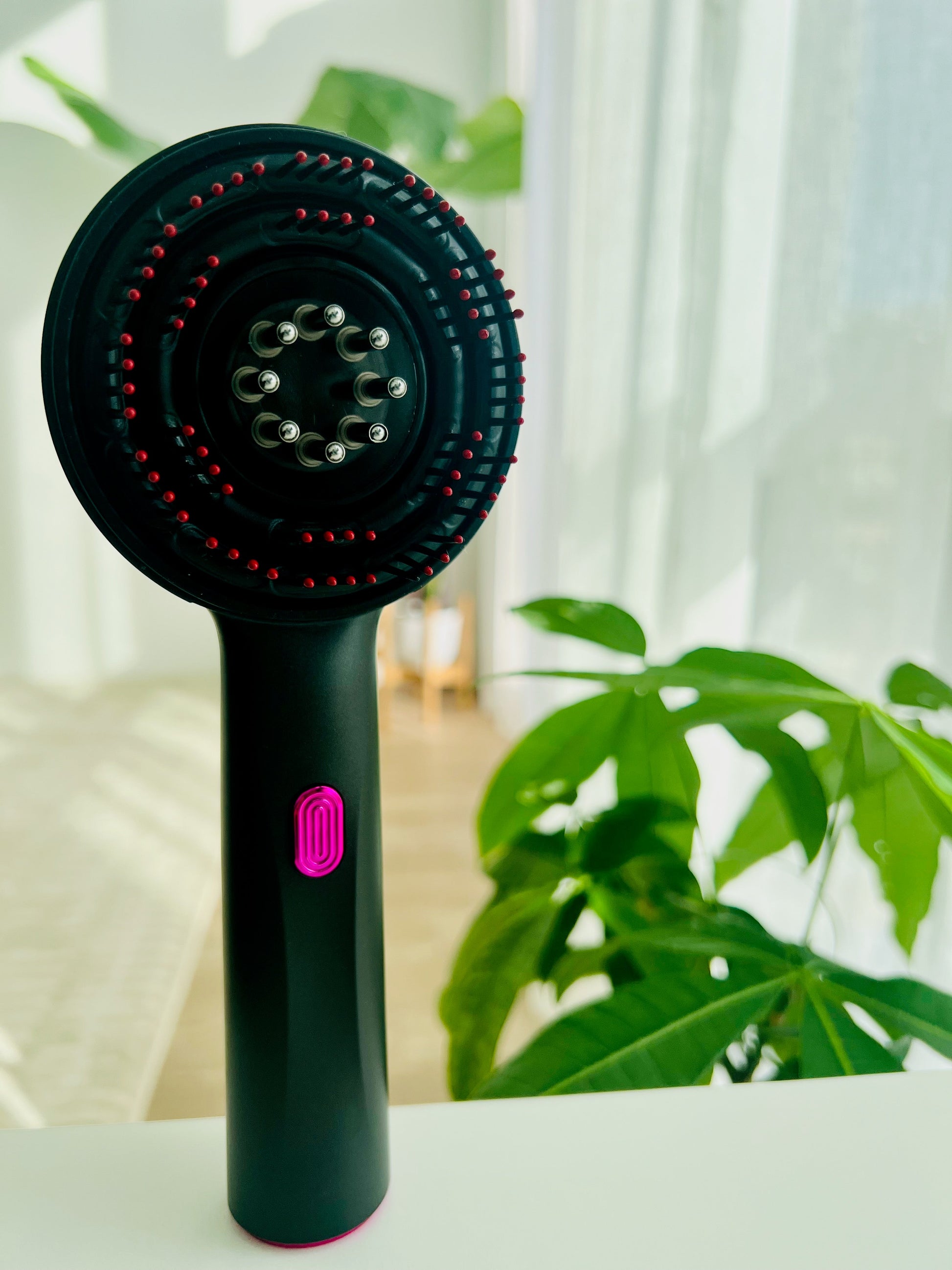 Auralax Red Light Massage Brush